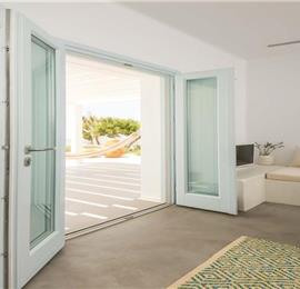 1 Bedroom Villa with Infinity Pool in Pyrgos Kalistis on Santorini, Sleeps 2